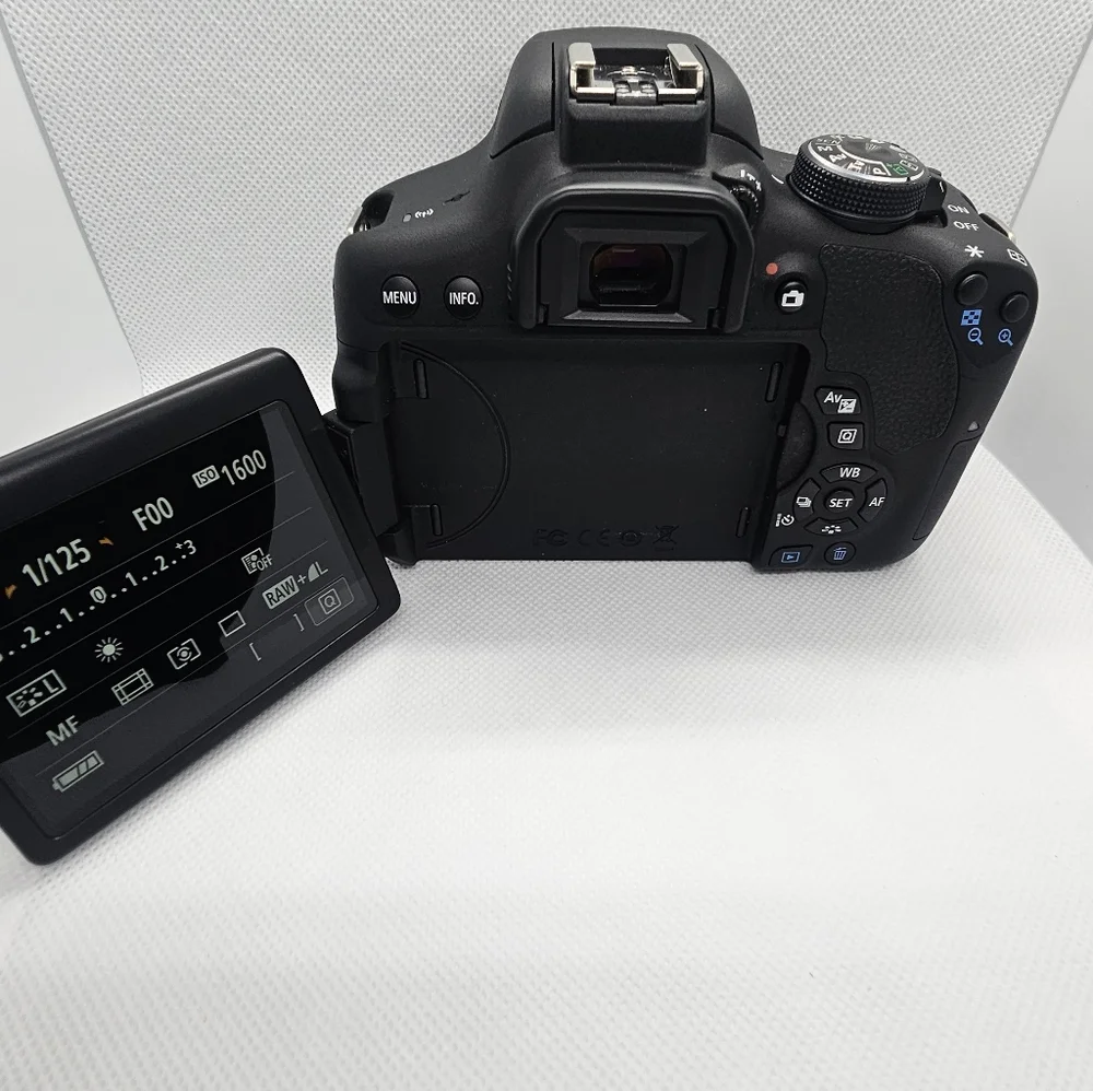 Canon EOS Rebel T6i 24MP Black DSLR Camera with Lenses. MINT CONDITION